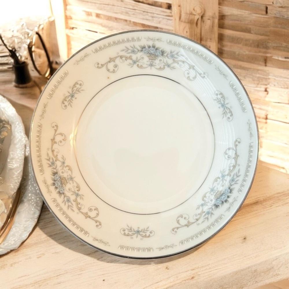 Diane Fine Porcelain China, 5 5/8 Inch Fruit/Dessert (Sauce) Bowl, I have 7